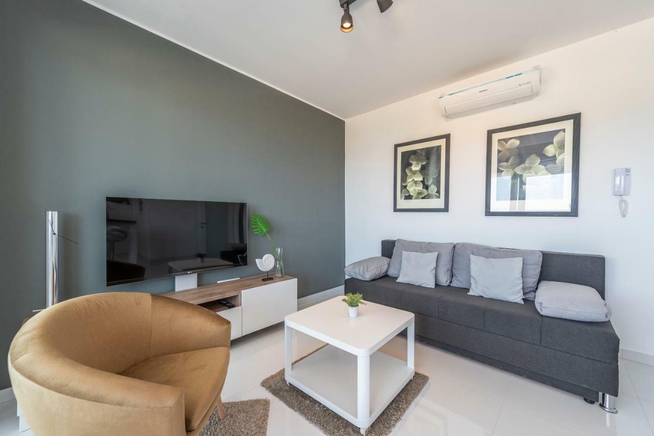 Adris 2 Luxury Modern Apartment With A Pool Novalja Bagian luar foto