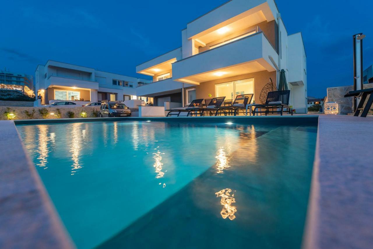 Adris 2 Luxury Modern Apartment With A Pool Novalja Bagian luar foto